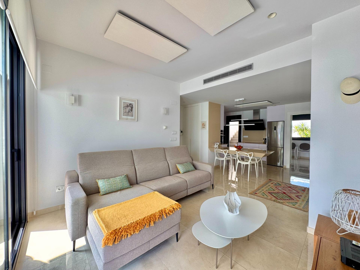 Huis te koop in San Miguel de Salinas | 3 slaapkamers H5371243
