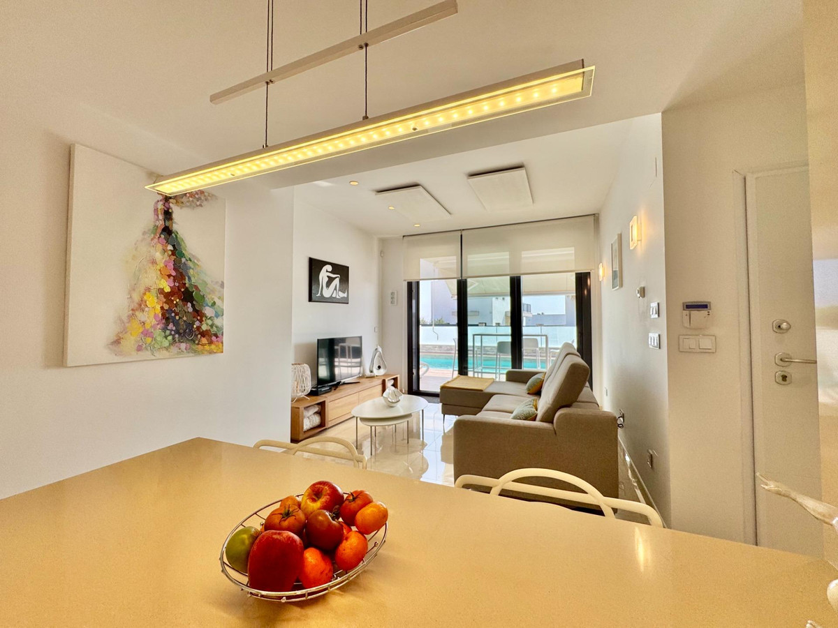 Huis te koop in San Miguel de Salinas | 3 slaapkamers H5371243