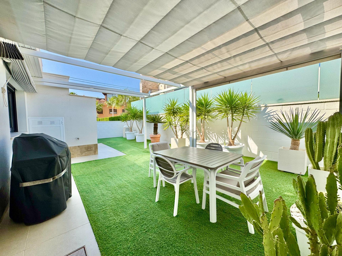 Huis te koop in San Miguel de Salinas | 3 slaapkamers H5371243