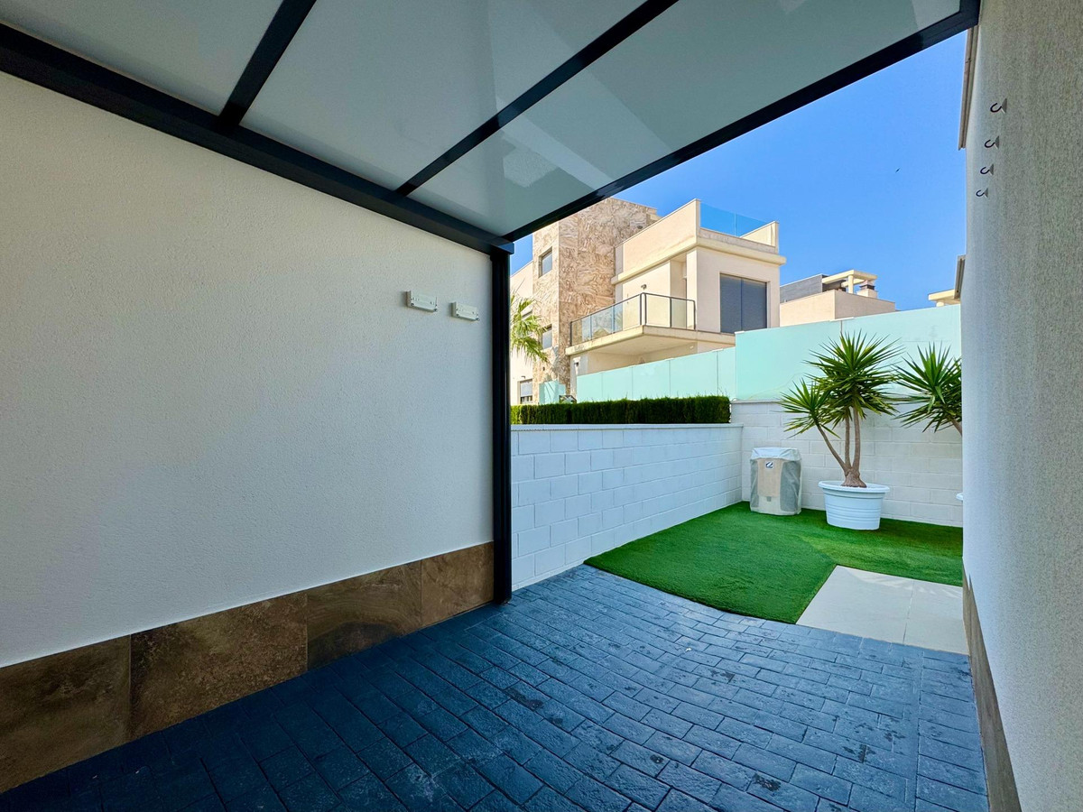 Huis te koop in San Miguel de Salinas | 3 slaapkamers H5371243