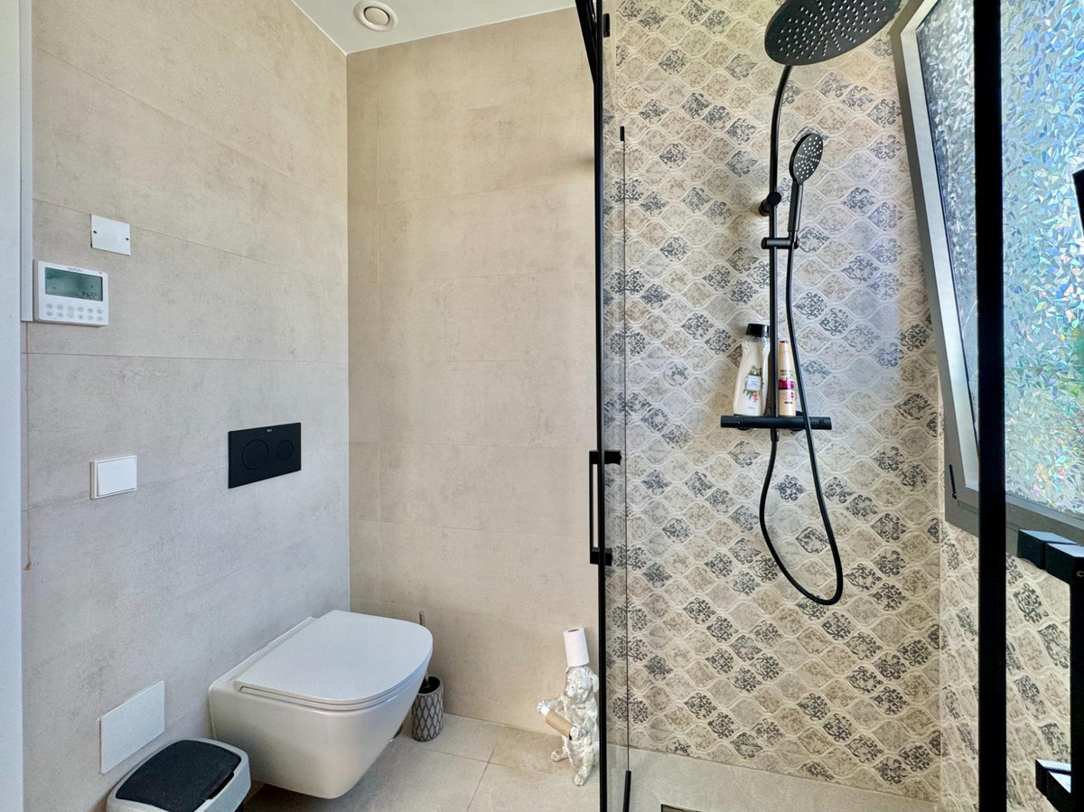 Huis te koop in San Miguel de Salinas | 3 slaapkamers H5383243