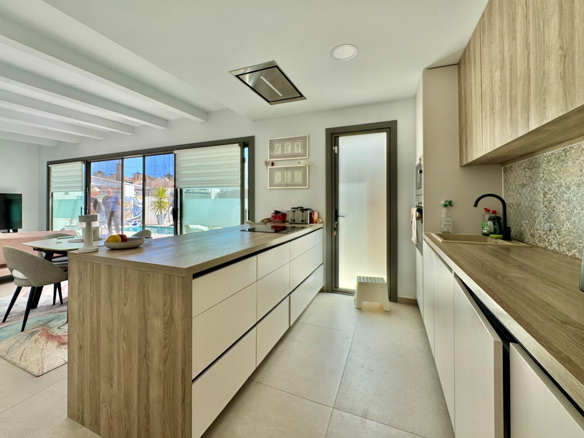 Huis te koop in San Miguel de Salinas | 3 slaapkamers H5383243