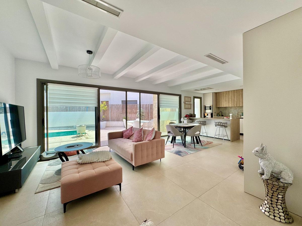 Huis te koop in San Miguel de Salinas | 3 slaapkamers H5383243
