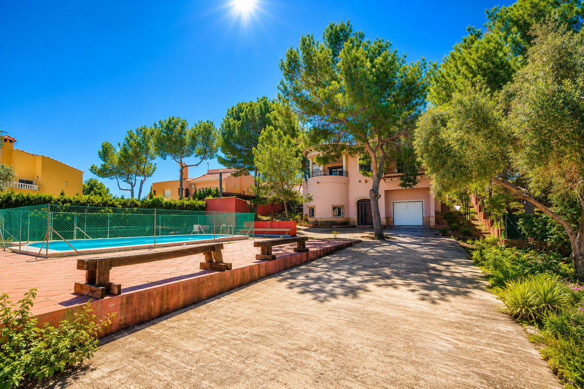 Huis te koop in San Miguel de Salinas | 5 slaapkamers H5387434