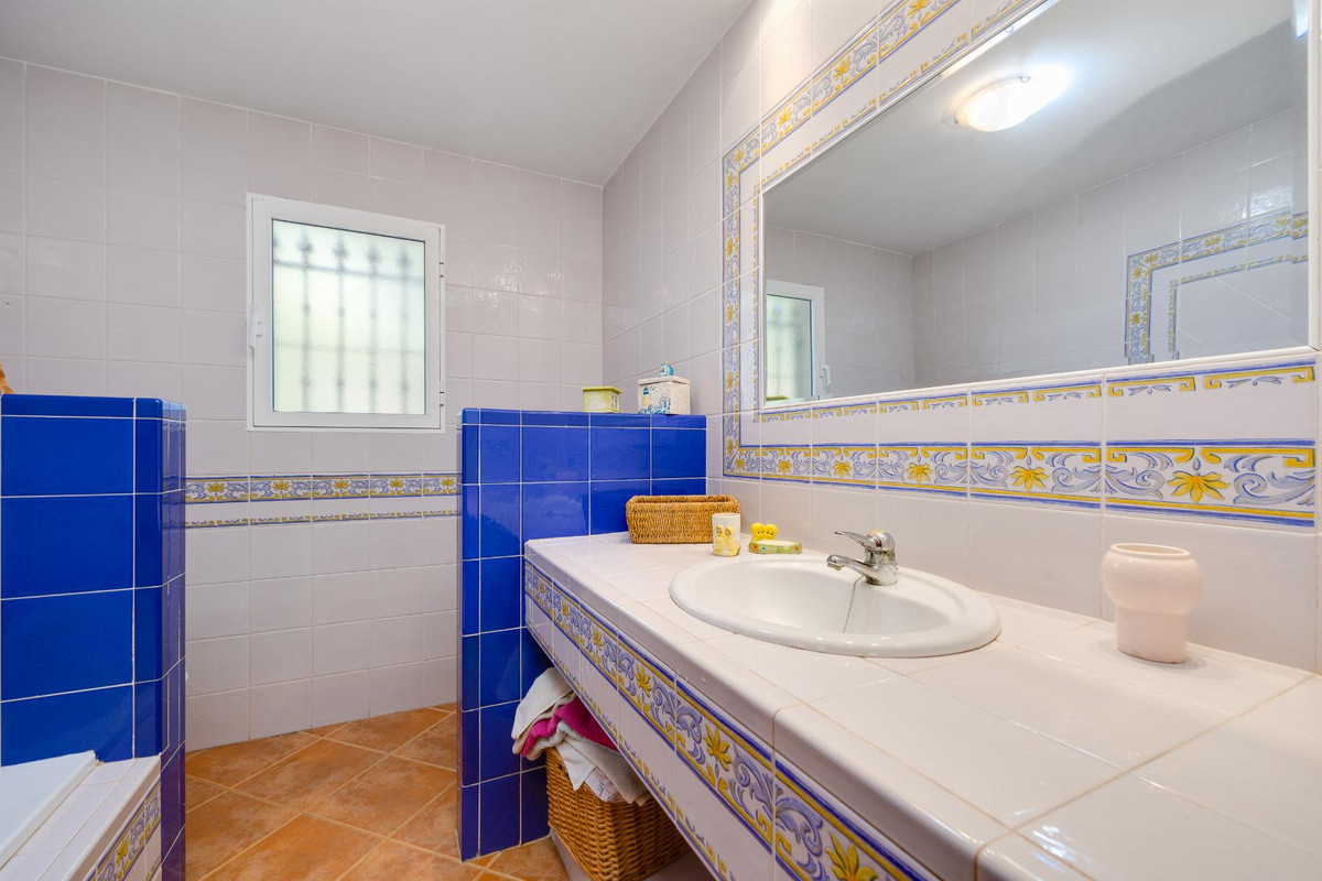 Huis te koop in San Miguel de Salinas | 5 slaapkamers H5387434