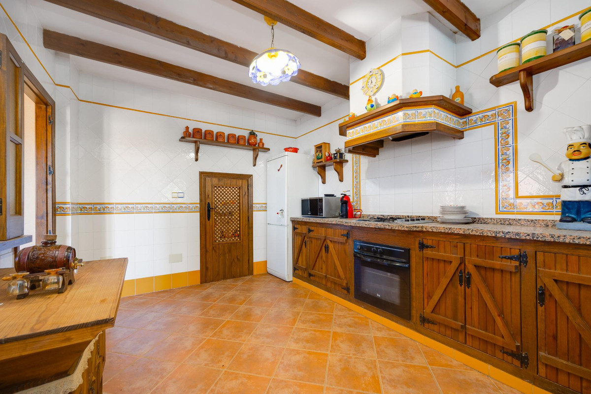 Huis te koop in San Miguel de Salinas | 5 slaapkamers H5387434