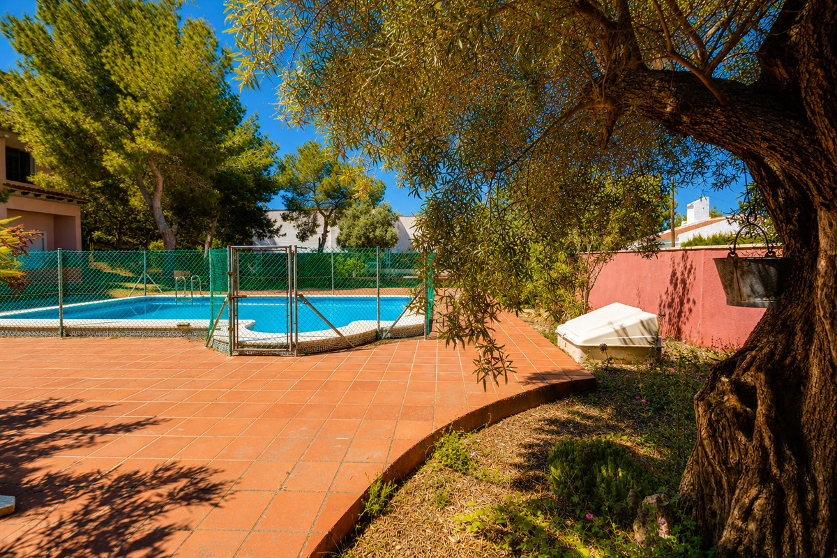 Huis te koop in San Miguel de Salinas | 5 slaapkamers H5387434