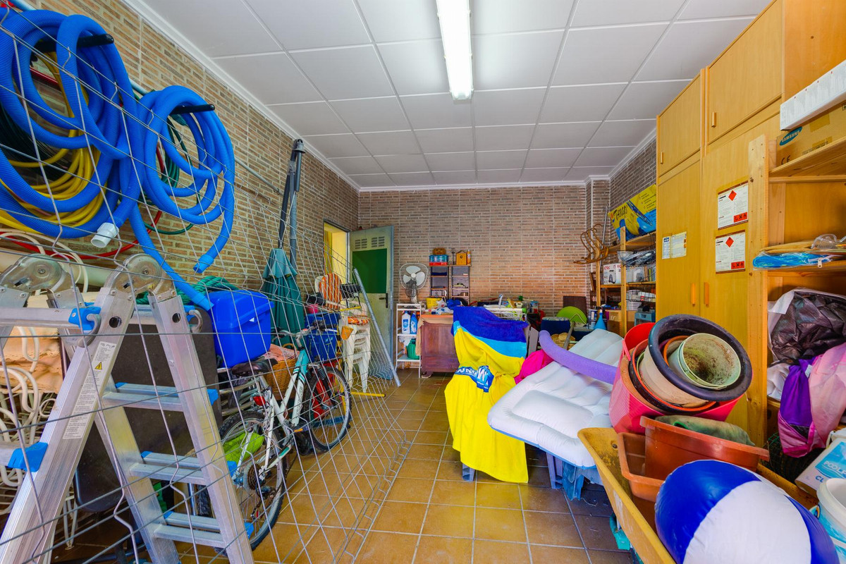 Huis te koop in San Miguel de Salinas | 5 slaapkamers H5387434