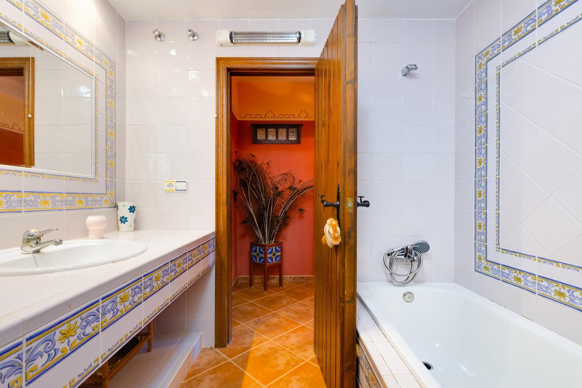 Huis te koop in San Miguel de Salinas | 5 slaapkamers H5390263