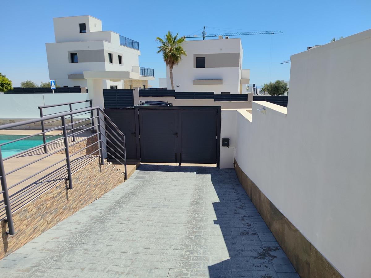 Property main view 33