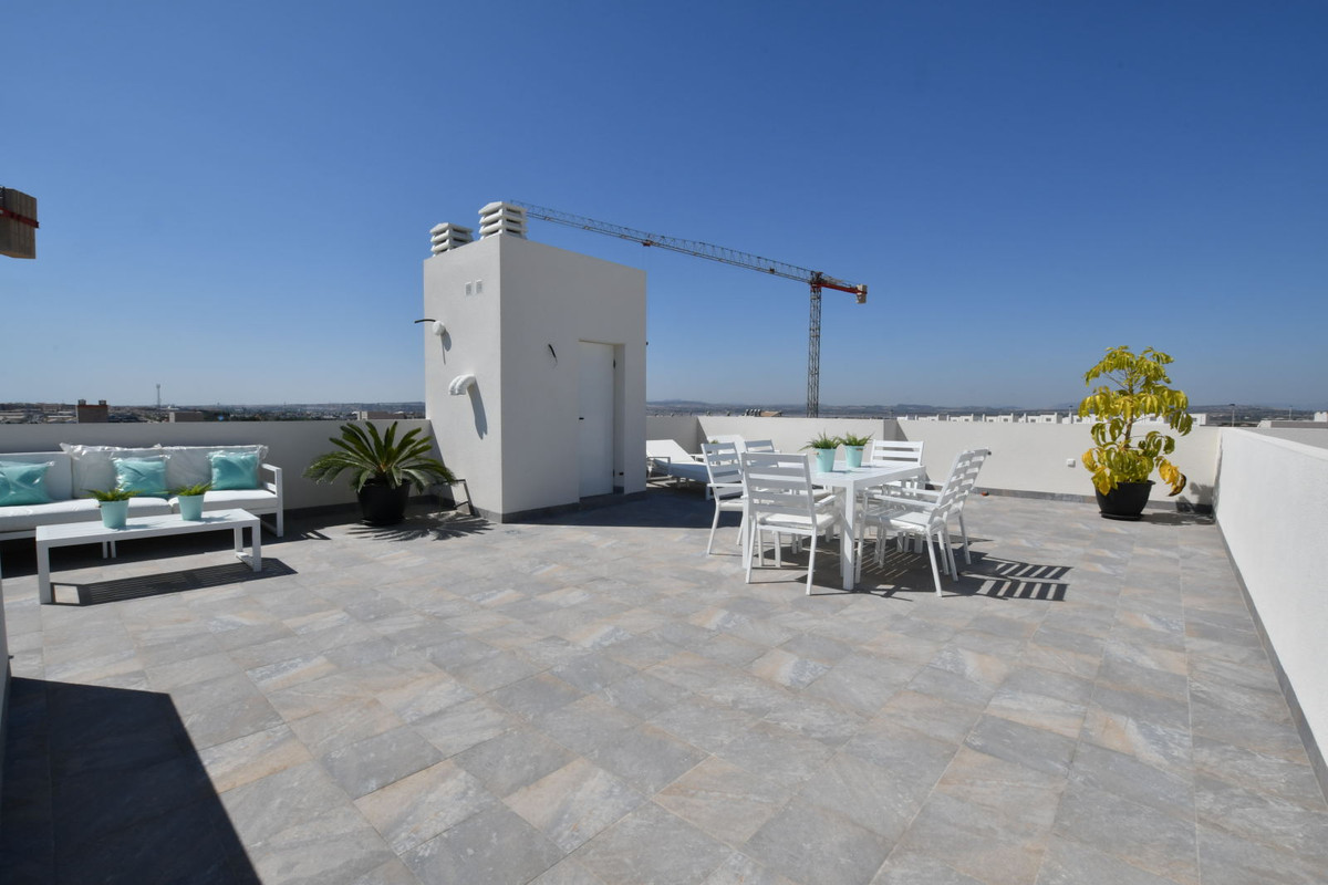 Huis te koop in San Miguel de Salinas | 2 slaapkamers H5408011
