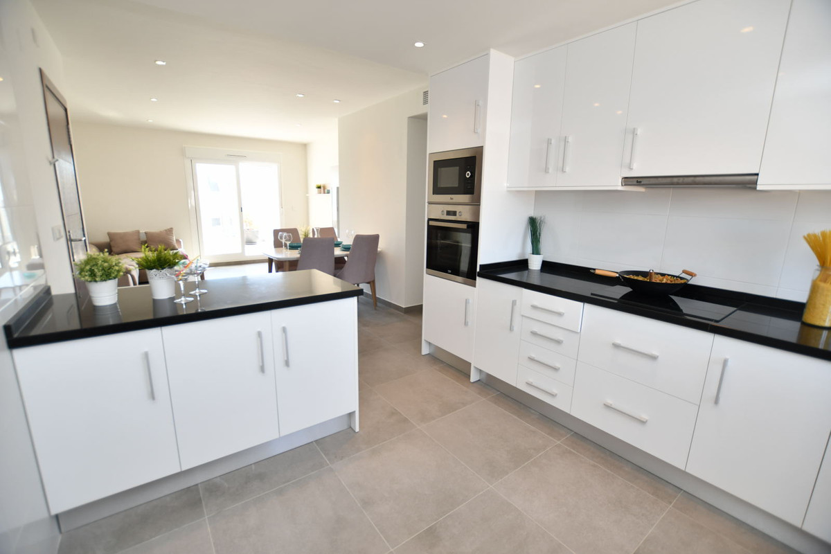 Huis te koop in San Miguel de Salinas | 2 slaapkamers H5408011