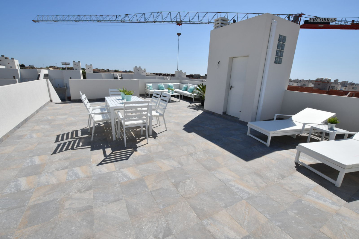 Huis te koop in San Miguel de Salinas | 2 slaapkamers H5408011