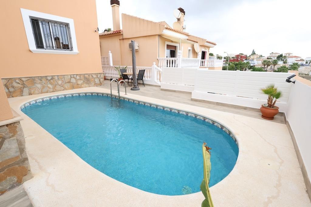 Huis te koop in San Miguel de Salinas | 3 slaapkamers H5412595