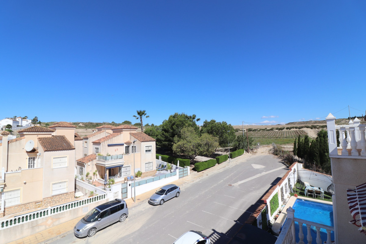 Huis te koop in San Miguel de Salinas | 3 slaapkamers H5418253