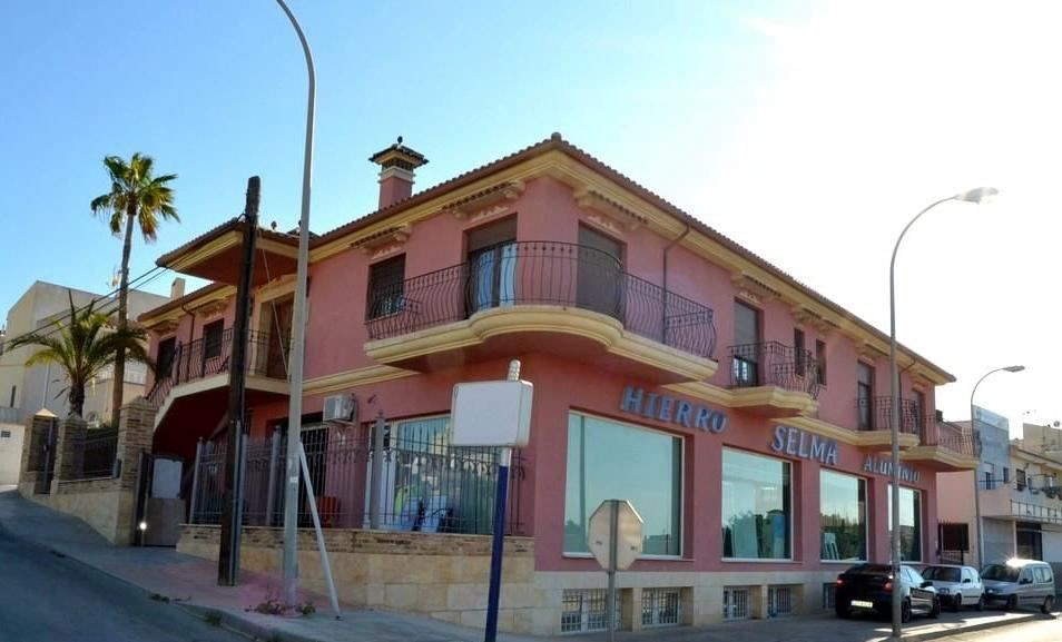 Huis te koop in San Miguel de Salinas | 4 slaapkamers H5435254