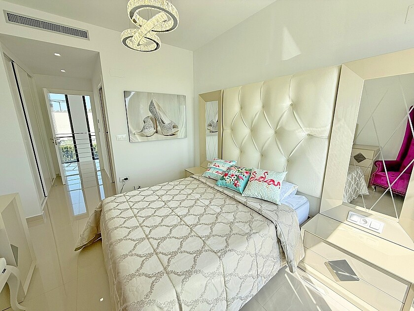 Huis te koop in San Miguel de Salinas | 5 slaapkamers H5456221