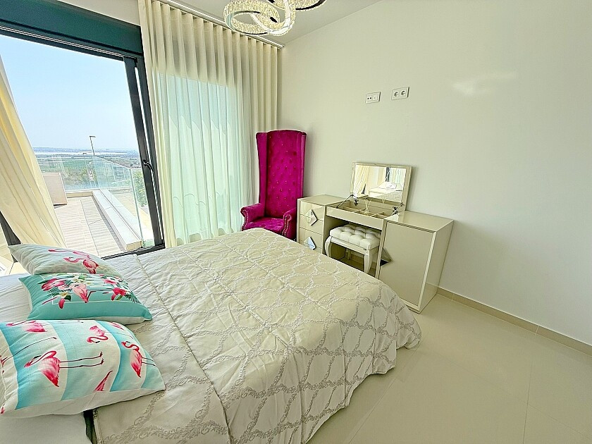 Huis te koop in San Miguel de Salinas | 5 slaapkamers H5456221