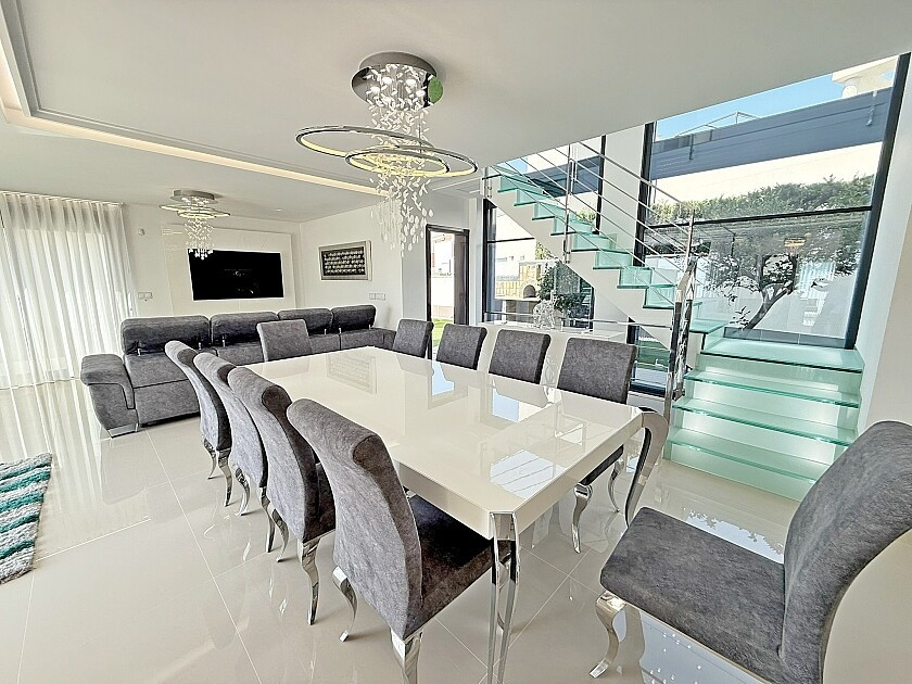 Huis te koop in San Miguel de Salinas | 5 slaapkamers H5456221