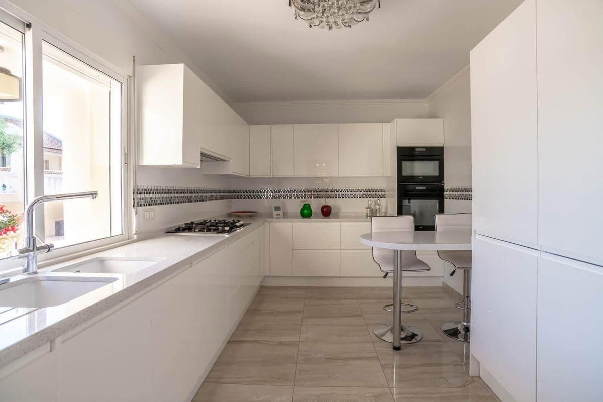 Huis te koop in San Miguel de Salinas | 4 slaapkamers H5462545