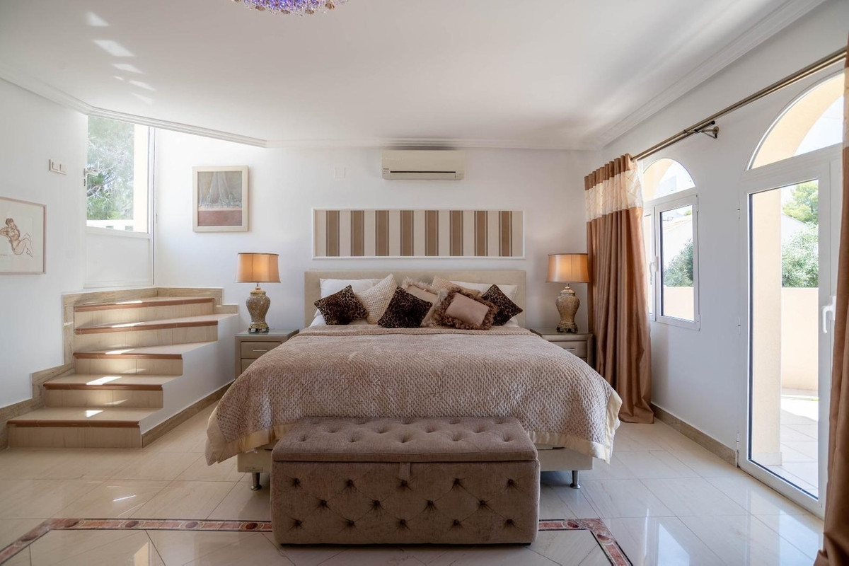 Huis te koop in San Miguel de Salinas | 4 slaapkamers H5462545
