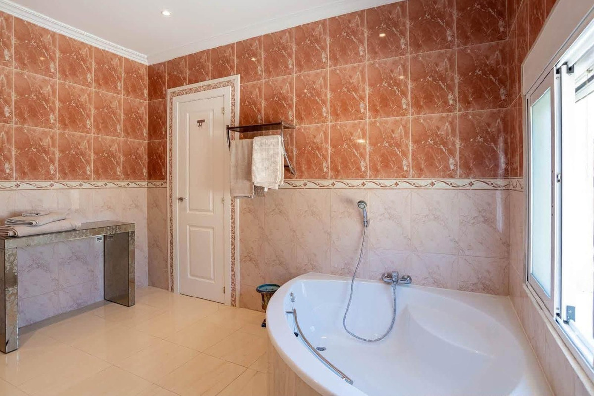 Huis te koop in San Miguel de Salinas | 4 slaapkamers H5462545