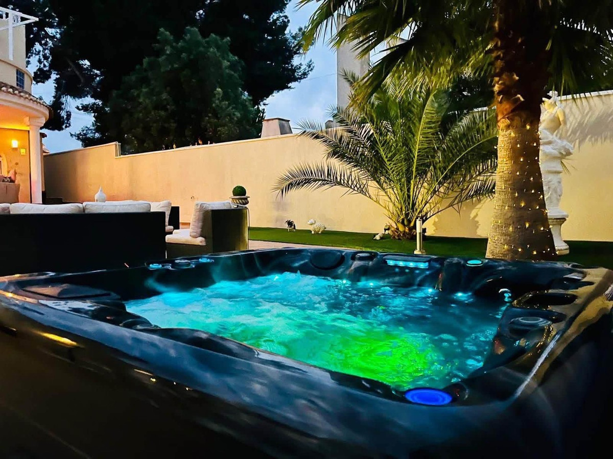 Huis te koop in San Miguel de Salinas | 4 slaapkamers H5462545
