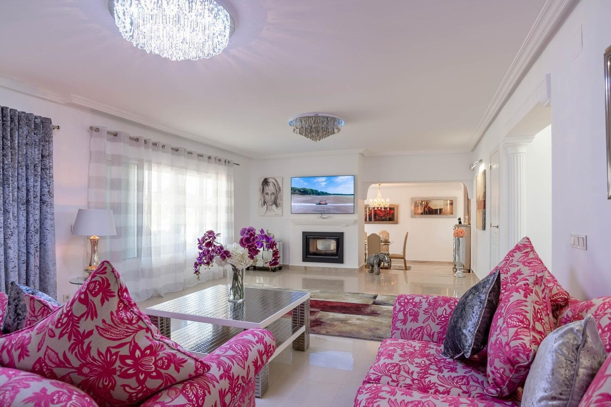 Huis te koop in San Miguel de Salinas | 4 slaapkamers H5462545