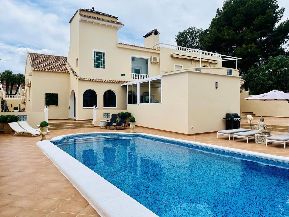Huis te koop in San Miguel de Salinas | 4 slaapkamers H5462545