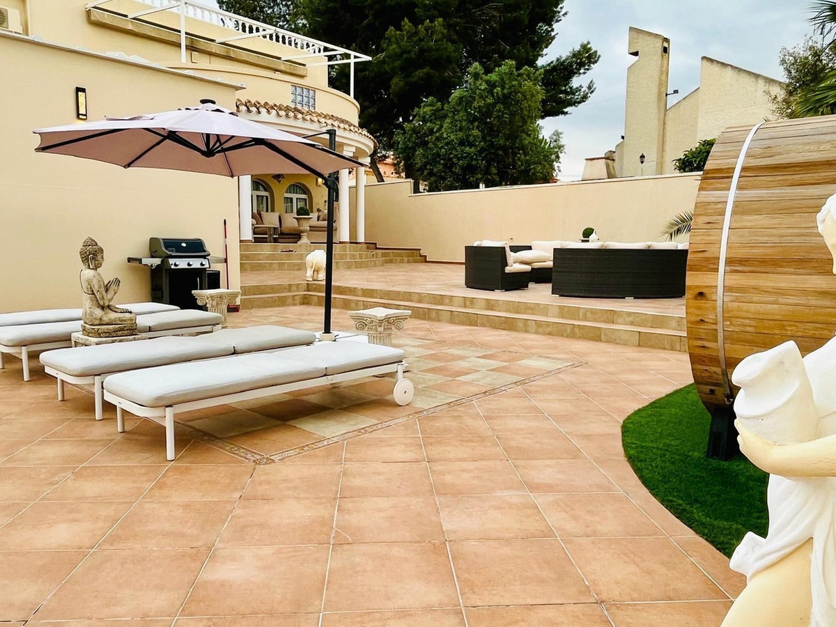 Huis te koop in San Miguel de Salinas | 4 slaapkamers H5462545