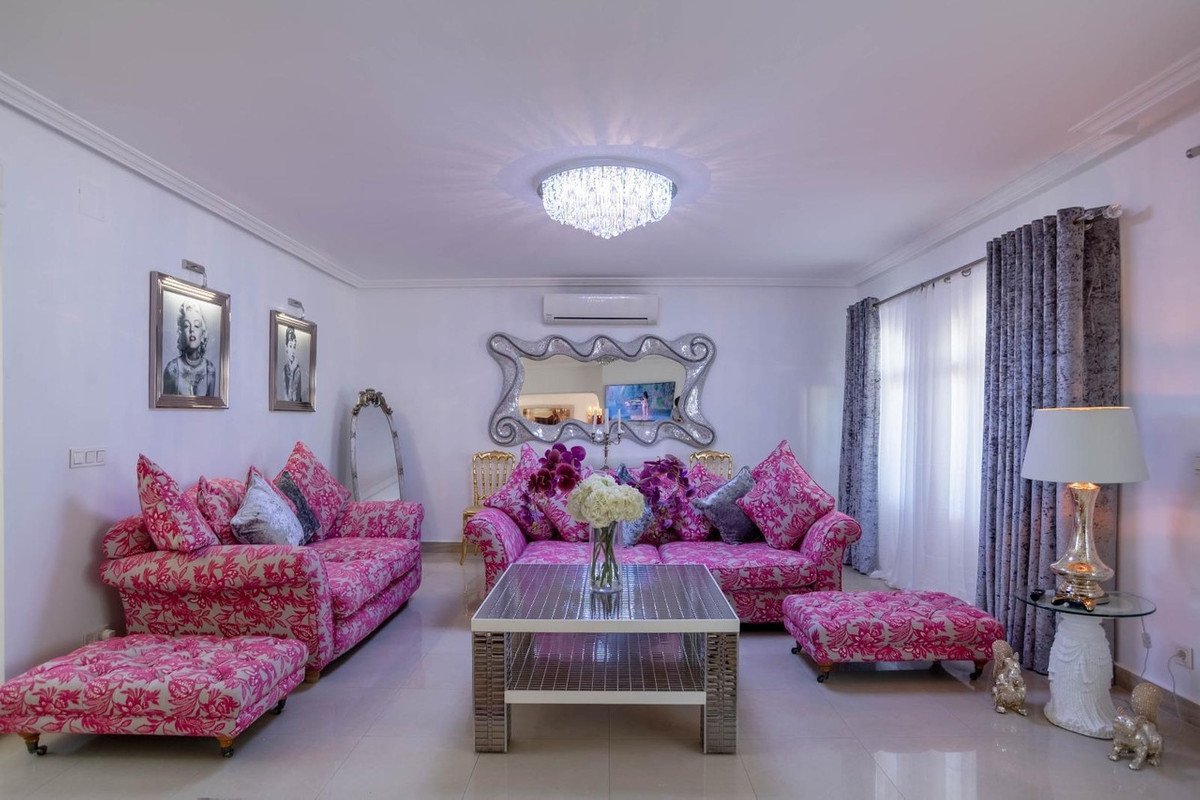 Huis te koop in San Miguel de Salinas | 4 slaapkamers H5462545