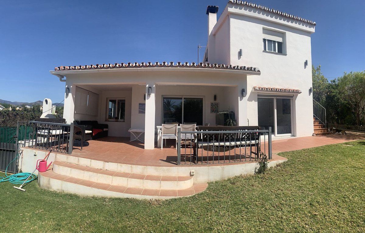 Huis te koop in San Pedro de Alcántara | 5 slaapkamers H4294702