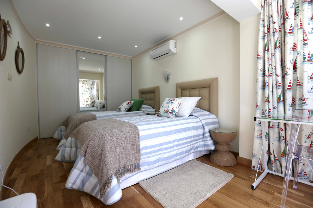 Huis te koop in San Pedro de Alcántara | 4 slaapkamers H4335235