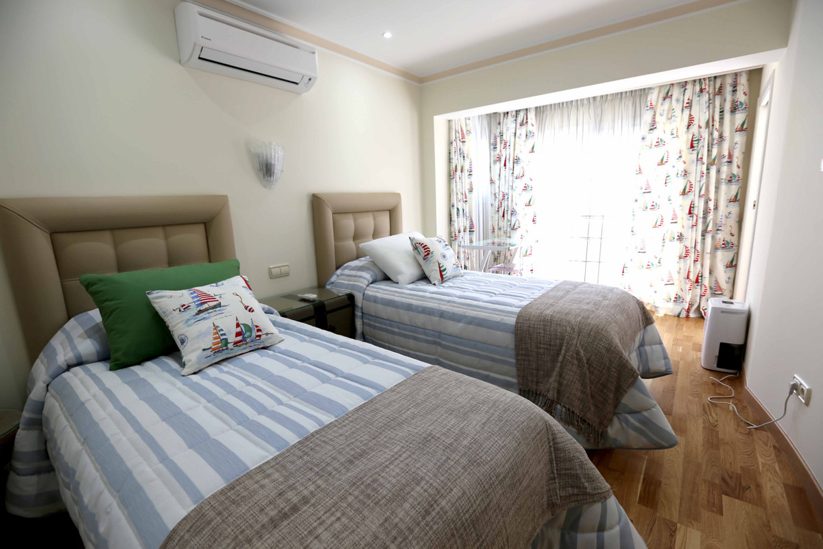 Huis te koop in San Pedro de Alcántara | 4 slaapkamers H4335235