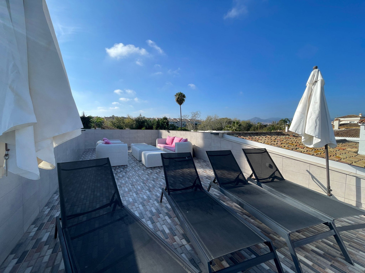 Huis te koop in San Pedro de Alcántara | 8 slaapkamers H4631002