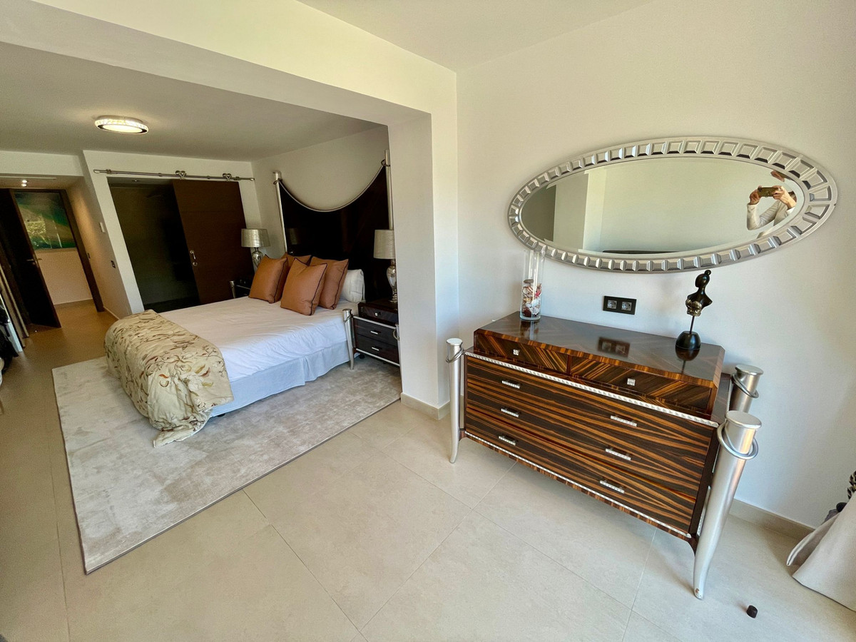 Huis te koop in San Pedro de Alcántara | 8 slaapkamers H4631002