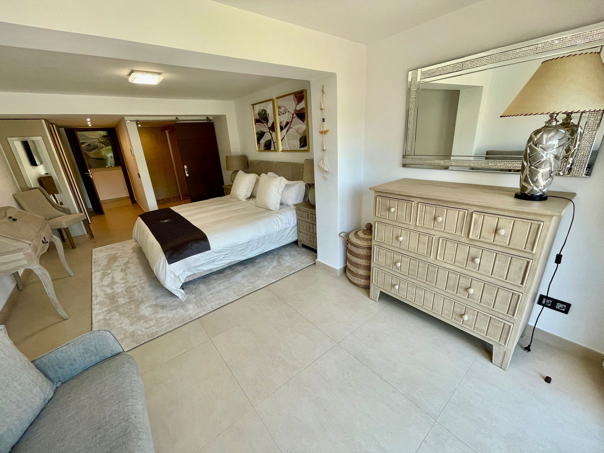 Huis te koop in San Pedro de Alcántara | 8 slaapkamers H4631002