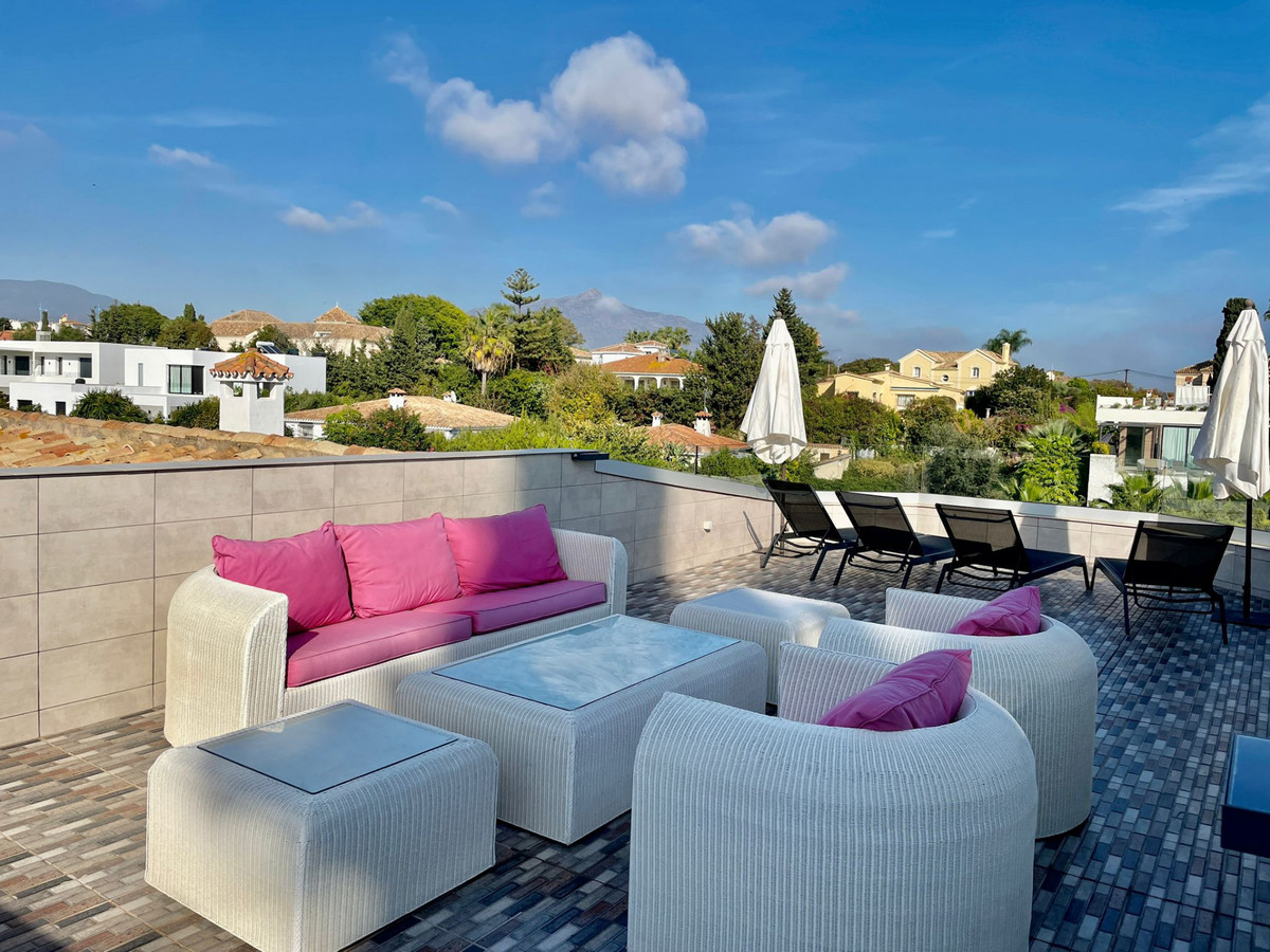 Huis te koop in San Pedro de Alcántara | 8 slaapkamers H4631002