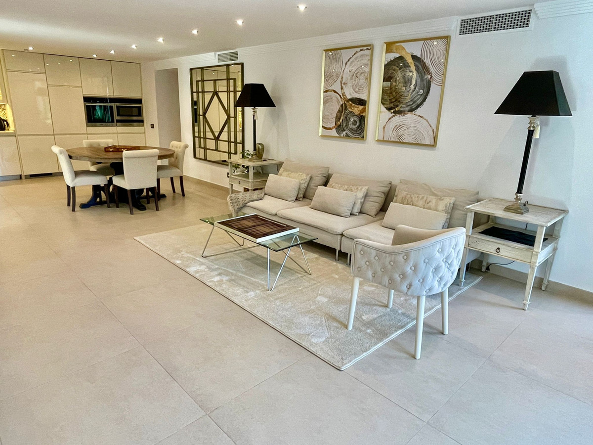 Huis te koop in San Pedro de Alcántara | 8 slaapkamers H4631002