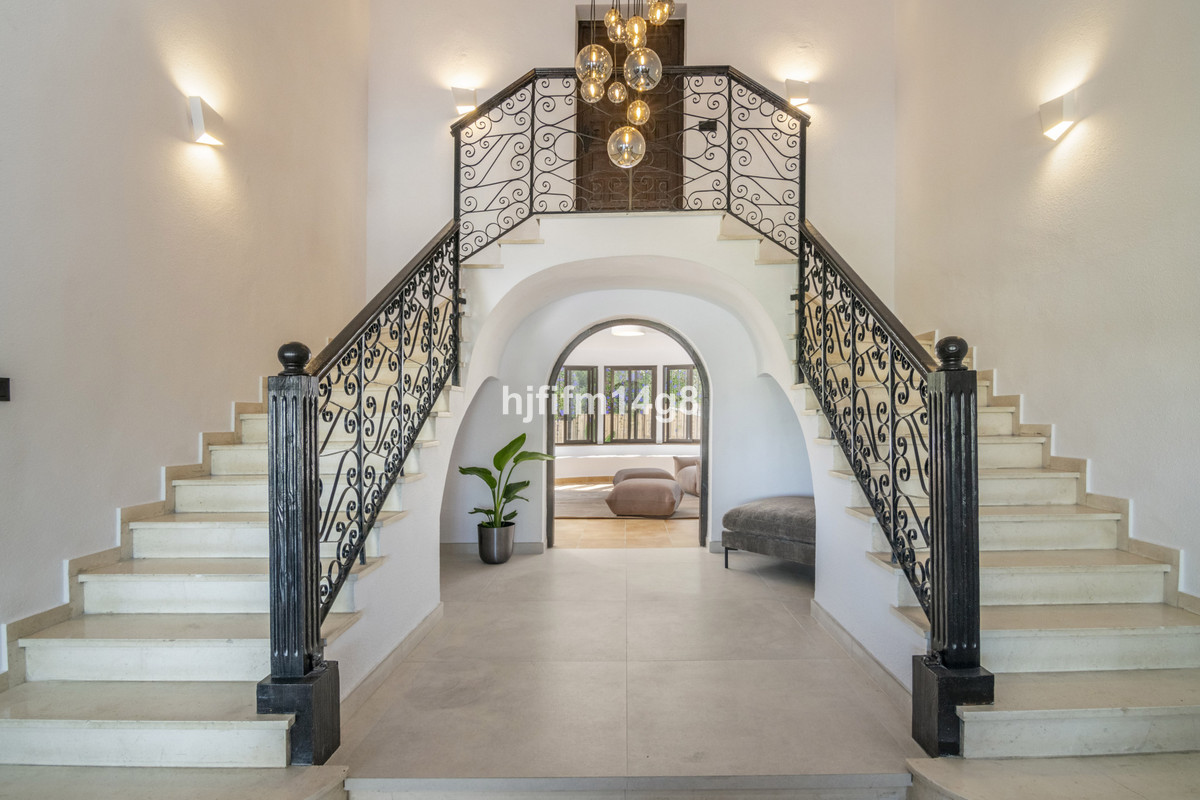 Huis te koop in San Pedro de Alcántara | 7 slaapkamers H4646440