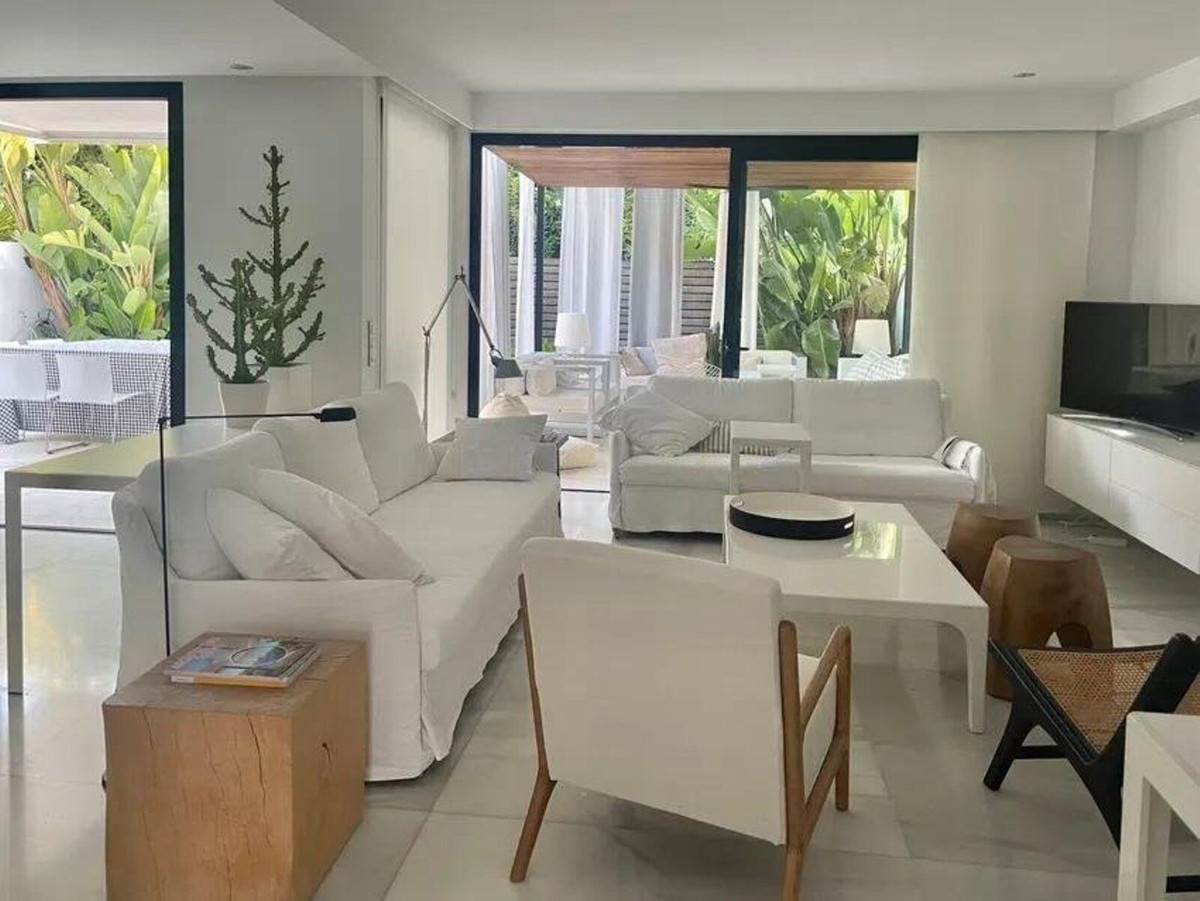 Huis te koop in San Pedro de Alcántara | 6 slaapkamers H5014018