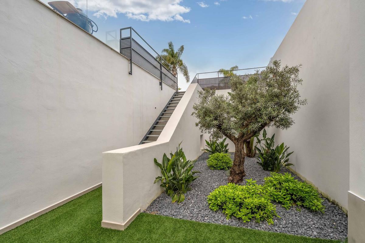 Property main view 32