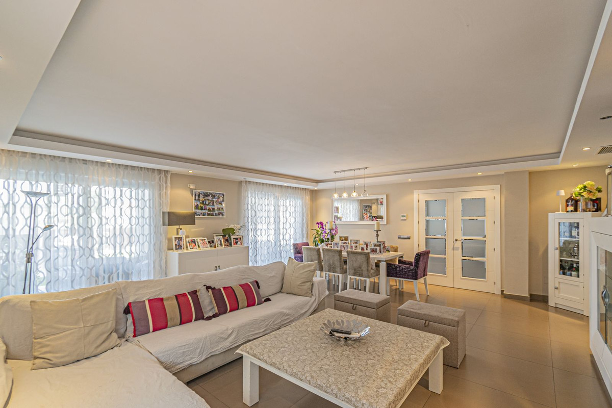 Huis te koop in San Pedro de Alcántara | 5 slaapkamers H5076394