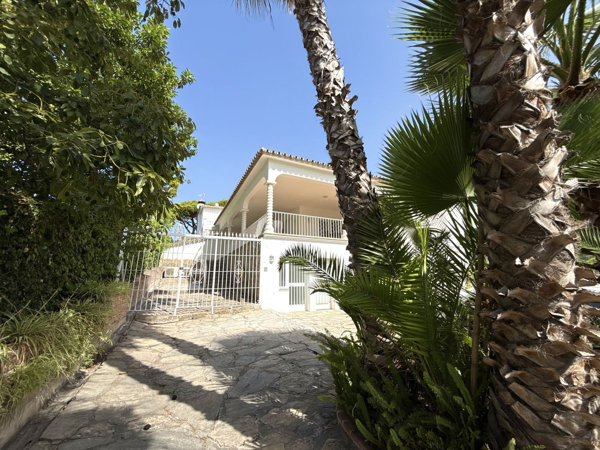 House for sale in San Pedro de Alcántara | 3 bedrooms H5129566