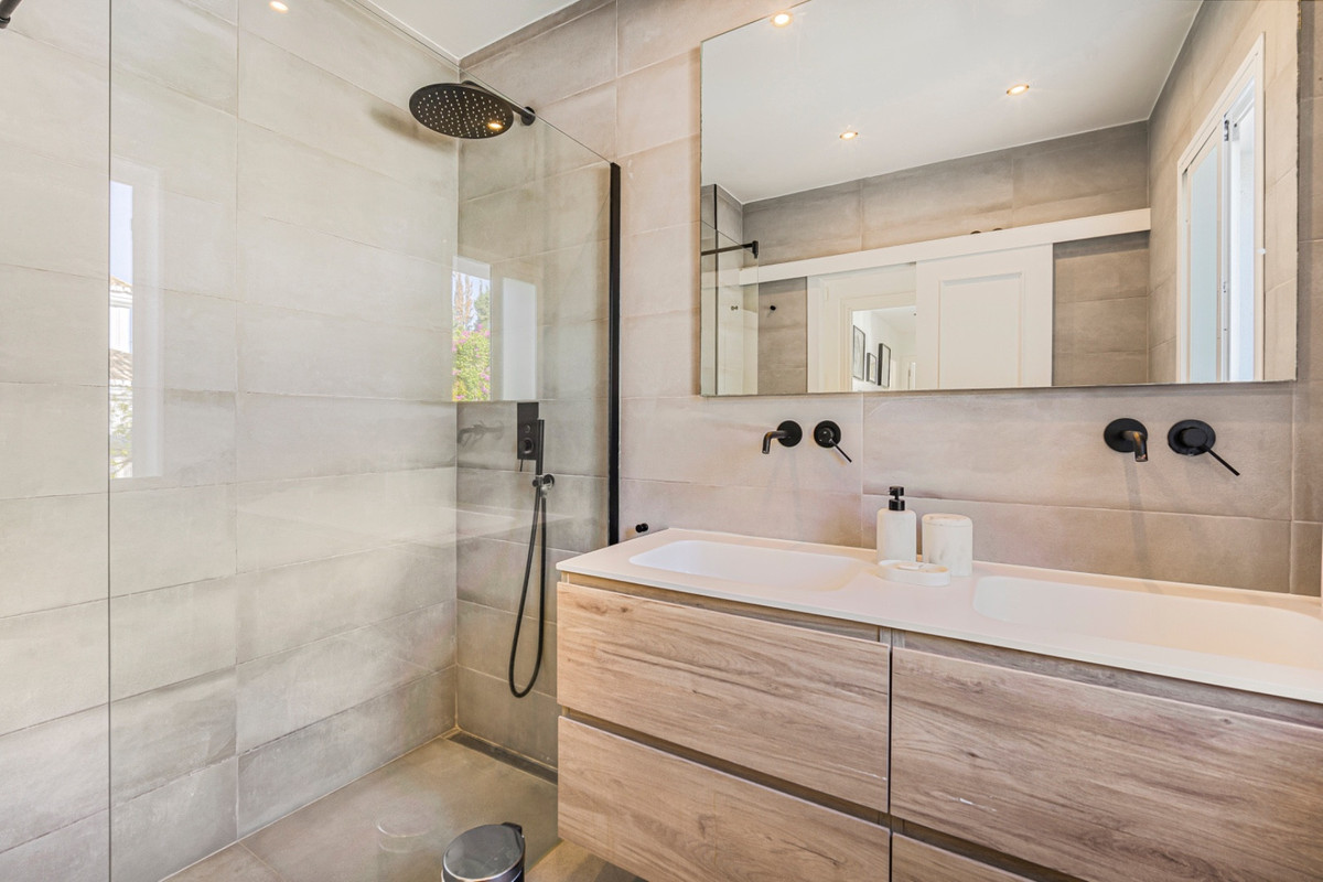 Huis te koop in San Pedro de Alcántara | 5 slaapkamers H5133661