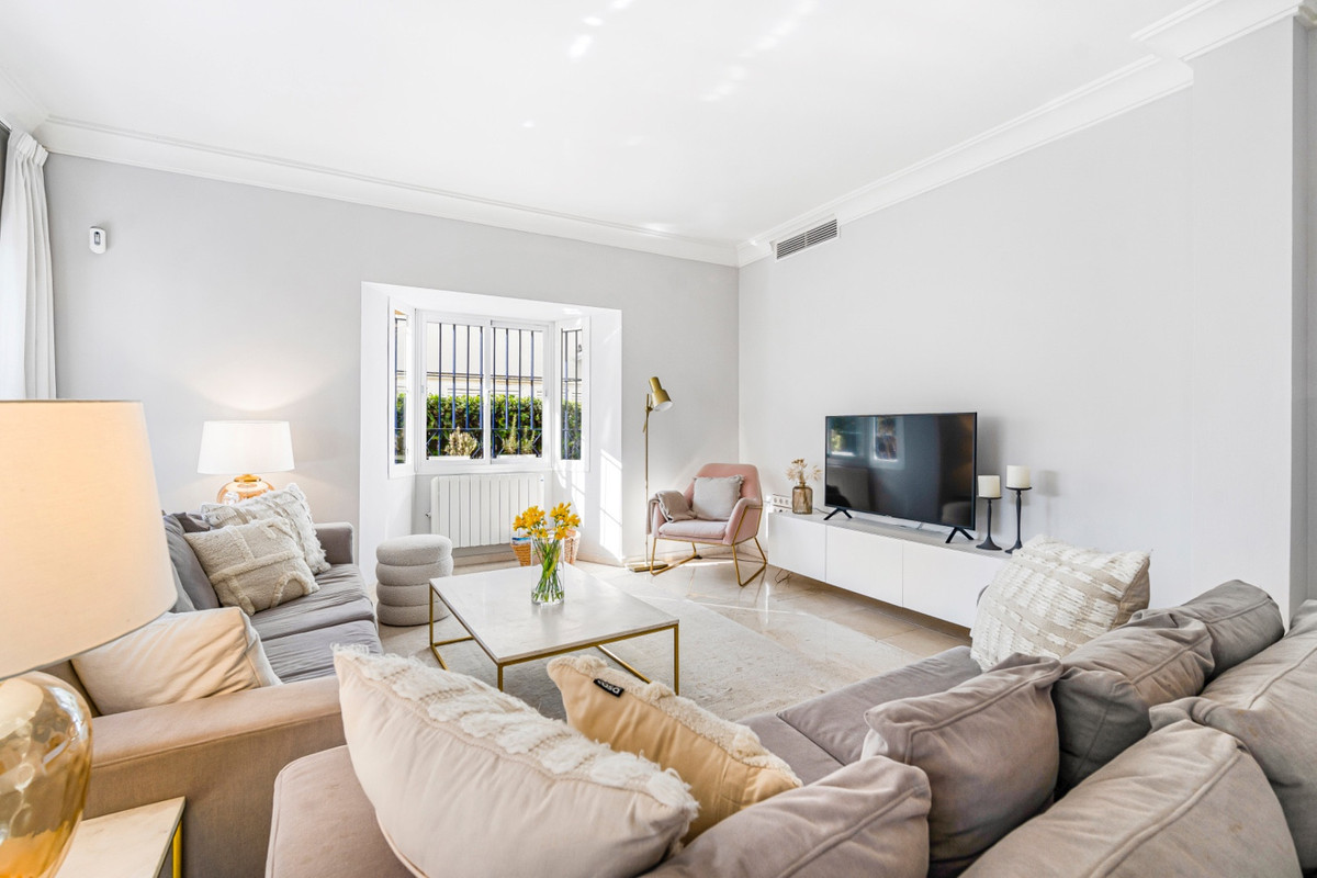 Huis te koop in San Pedro de Alcántara | 5 slaapkamers H5133661