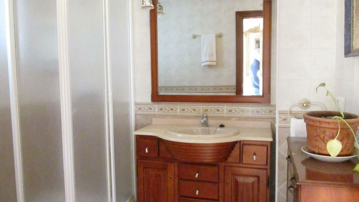 Huis te koop in San Pedro de Alcántara | 6 slaapkamers H5150074