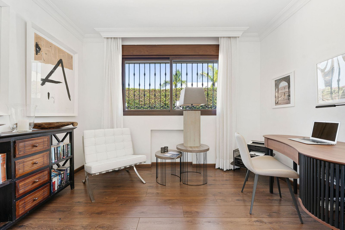 Huis te koop in San Pedro de Alcántara | 4 slaapkamers H5152036