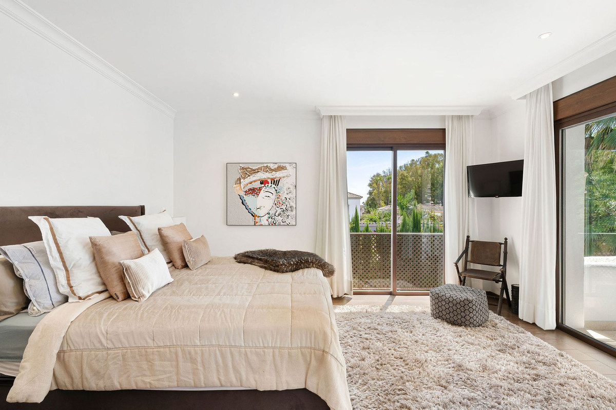 Huis te koop in San Pedro de Alcántara | 4 slaapkamers H5152036