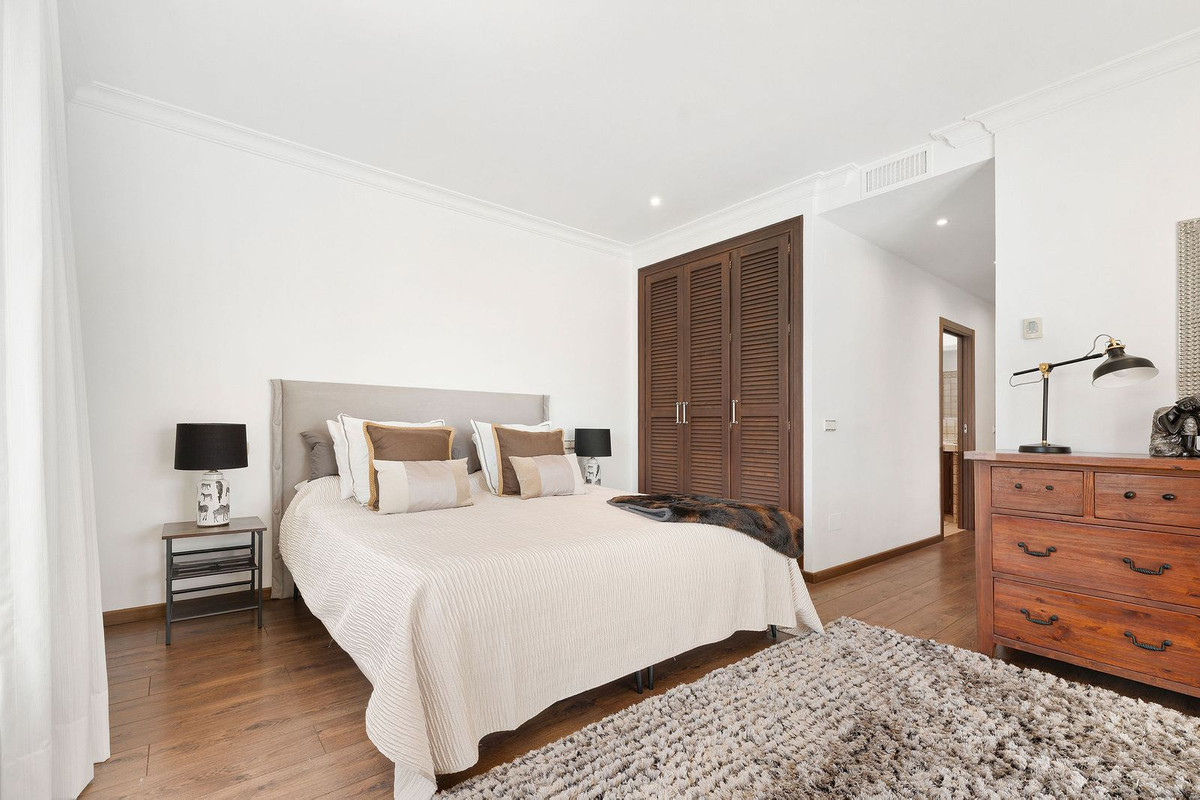 Huis te koop in San Pedro de Alcántara | 4 slaapkamers H5152036